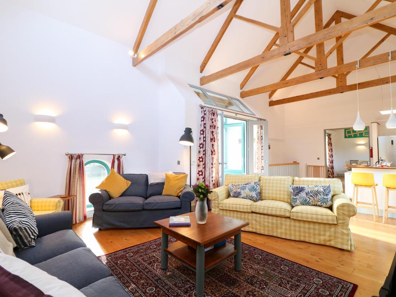The Granary Villa ทาวิสต็อก ภายนอก รูปภาพ